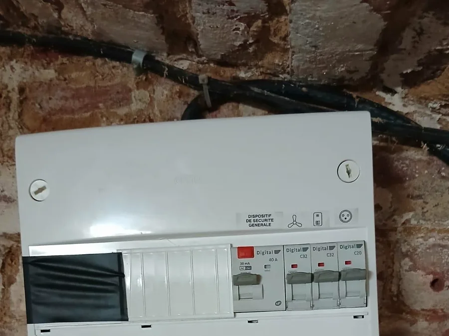 Interphone et visiophone par un électricien à Paris